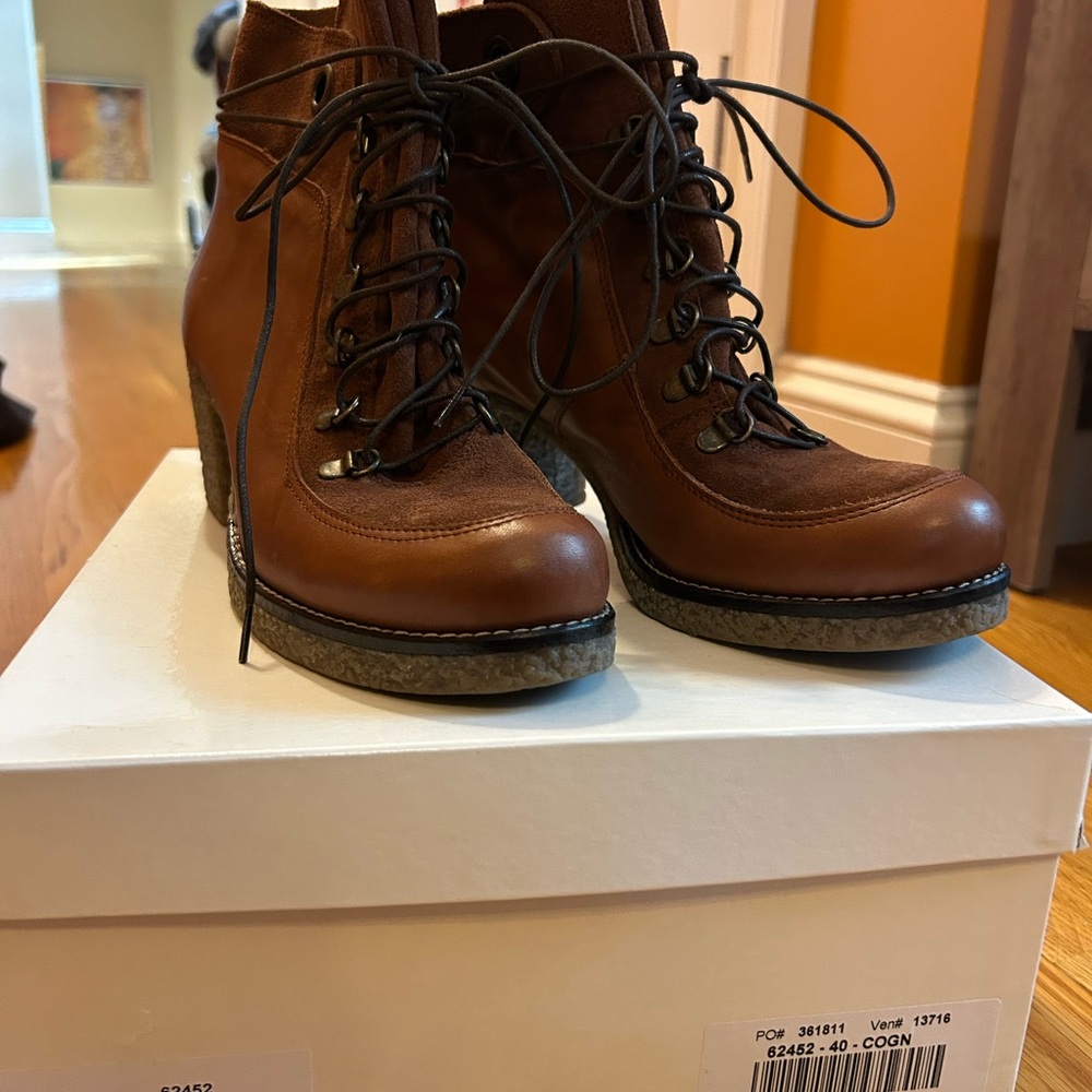 Sundance Boutique Brown Ankle Boots